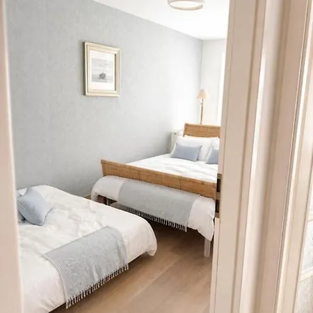 Apartament Nad Morzem Portowa 14 *